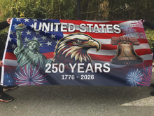 Load image into Gallery viewer, United States Statue Eagle Flag